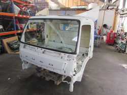 MITSUBISHI CANTER FUSO 7C 9C SZEROKA KABINA KAROSERJA SZKIELET 17R