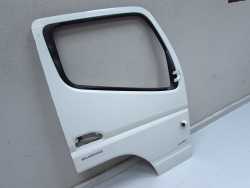 MITSUBISHI CANTER FUSO 14-21 DRZWI KABINA PRAWE KAMERA W31