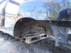 VOLVO V70 II XC70 99-09 CWIARTKA BLOTNIK POSZYCIE TYL LEWA 452-26