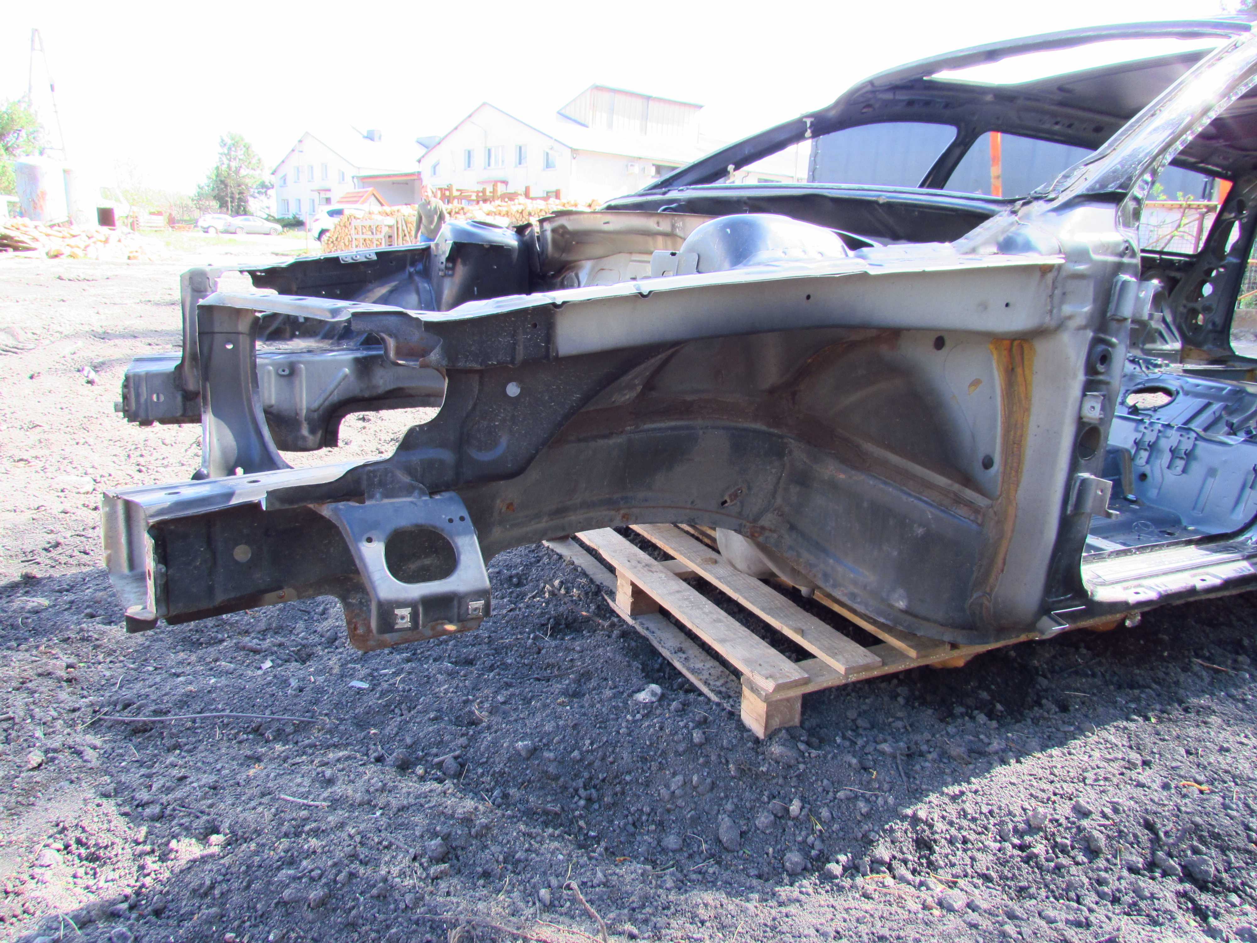 VOLVO S60 V70 II XC70 99-09 CWIARTKA PODLUZNICA LEWA 452-26