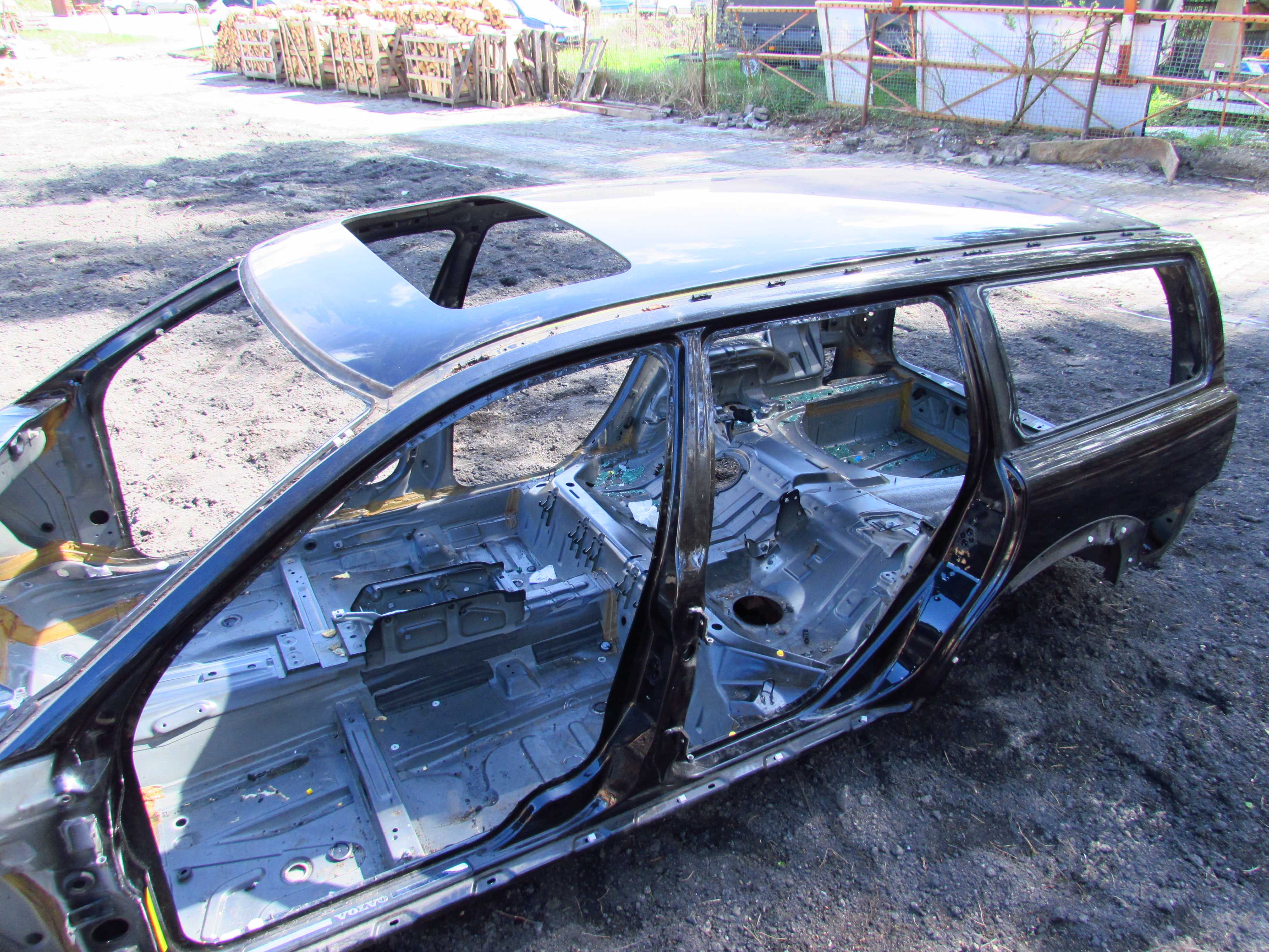 VOLVO S60 V70 II XC70 99-09 DACH SLUPEK SZYBERDACH CIETY 452-26