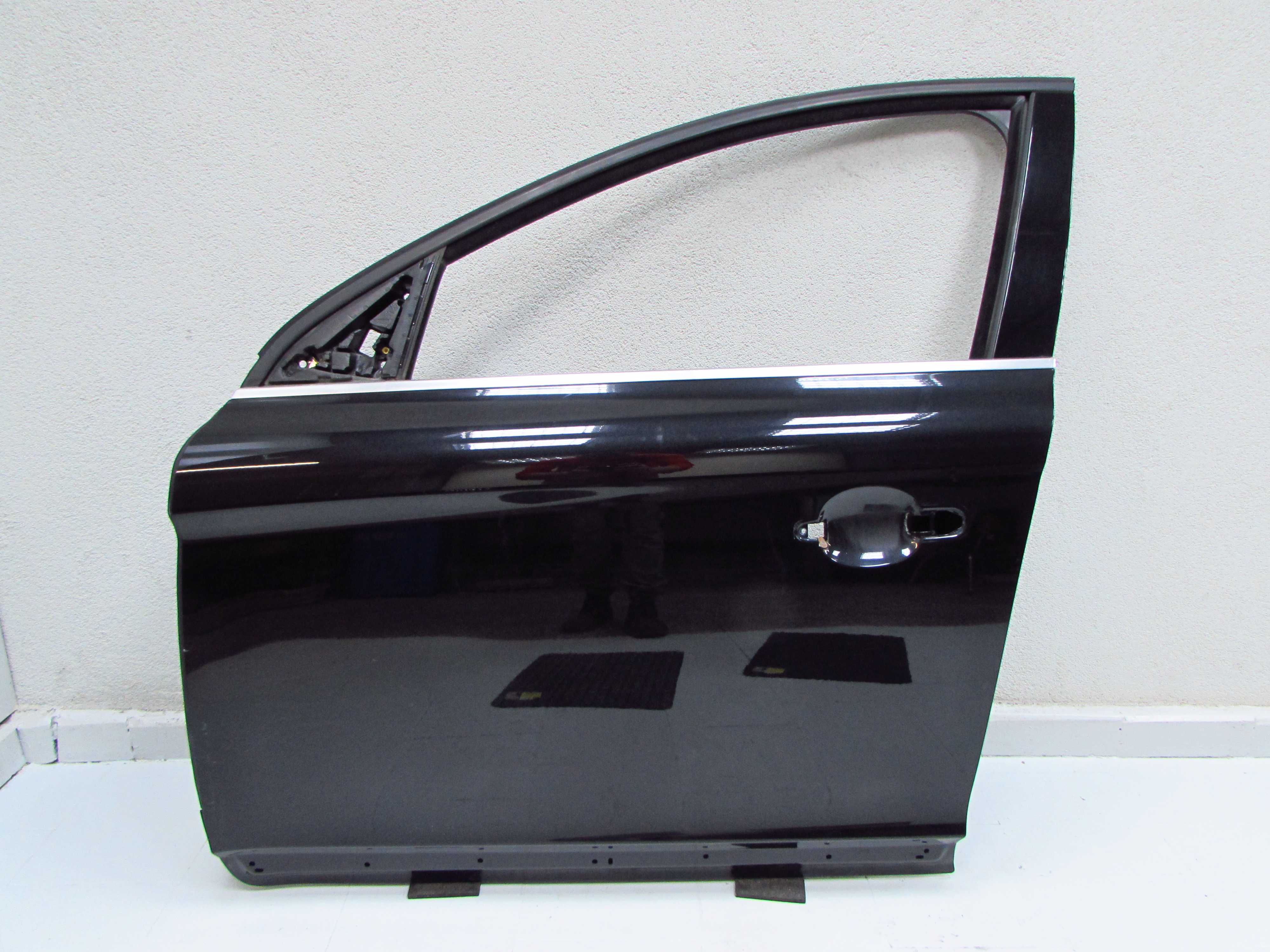VOLVO XC60 08-17 DRZWI PRZOD LEWE KPL 452 452-46