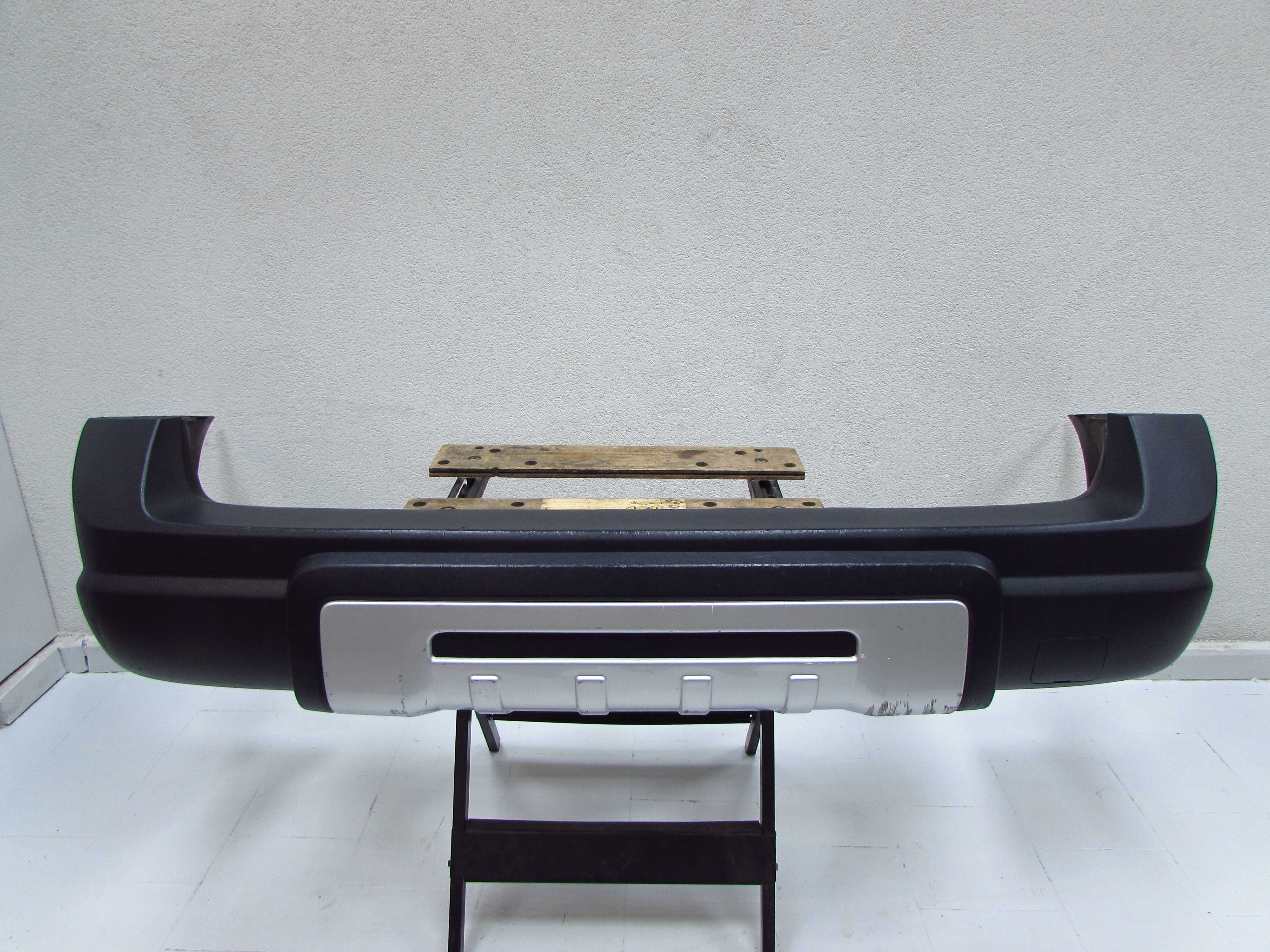 VOLVO XC70 CROSS COUNTRY LIFT ZDERZAK TYL 452-46 00-07