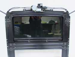 VOLVO V70 XC70 SZYBERDACH SILNICZEK 39850619 30716817 99-07