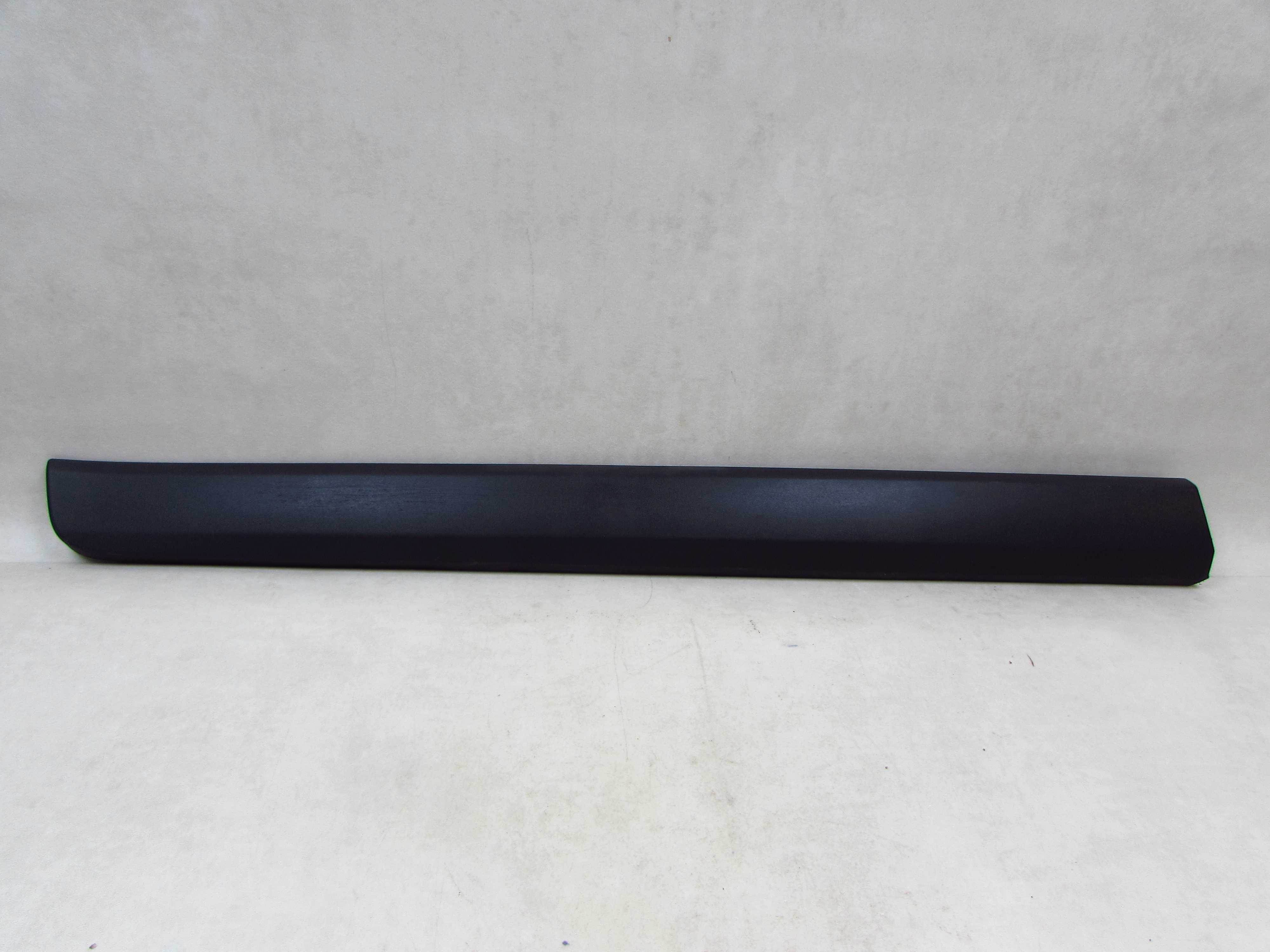 VOLVO XC60 08-17 LISTWA DRZWI PRZOD LEWA DOLNA 31349593