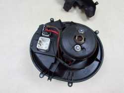 VOLVO S60 V70 XC70 WENTYLATOR DMUCHAWA NAWEWU UK 86578 99-07