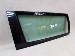 VOLVO V70 XC II LIFT 99-07 SZYBA TYL LEWA KAROSERYJNA ANTENA 452-26 07R
