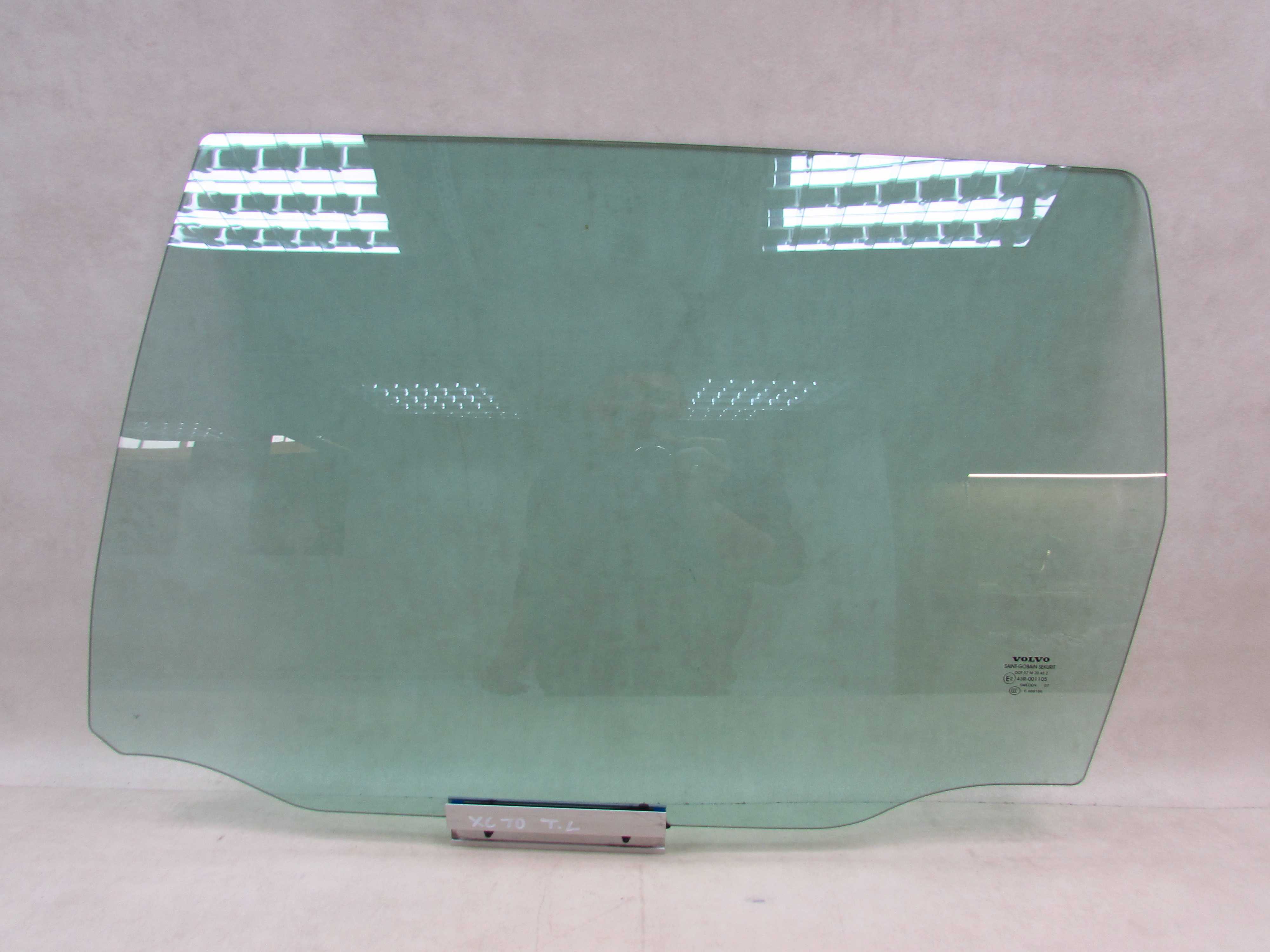 VOLVO V70 XC70 CROSS COUNTRY 99-07 SZYBA BOCZNA DRZWI TYL LEWA 43R-001105 07r