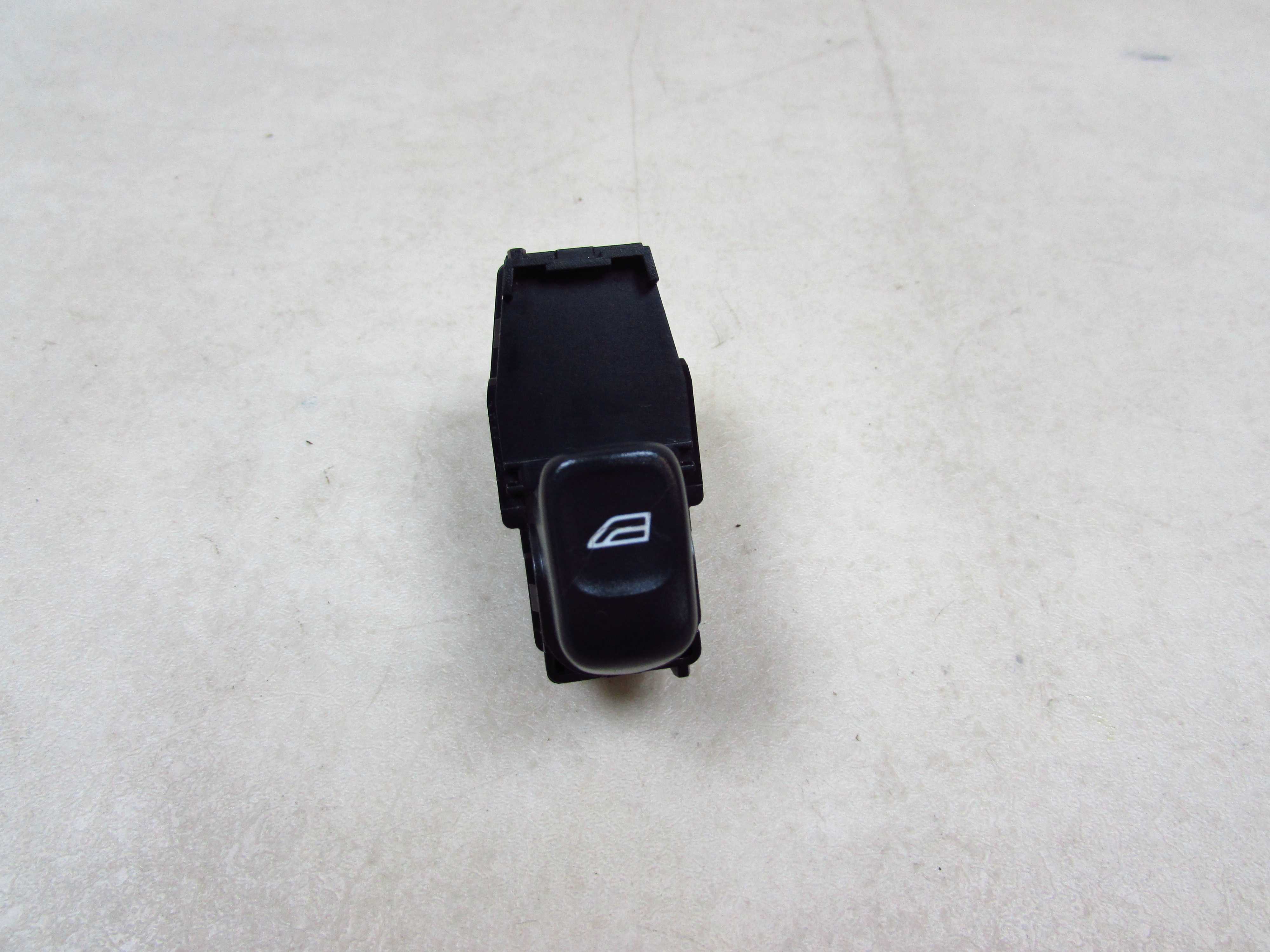 VOLVO XC90 XC70 V70 I LIFT WLACZNIK PRZELACZNIK PANEL SZYBY TYL 30658696