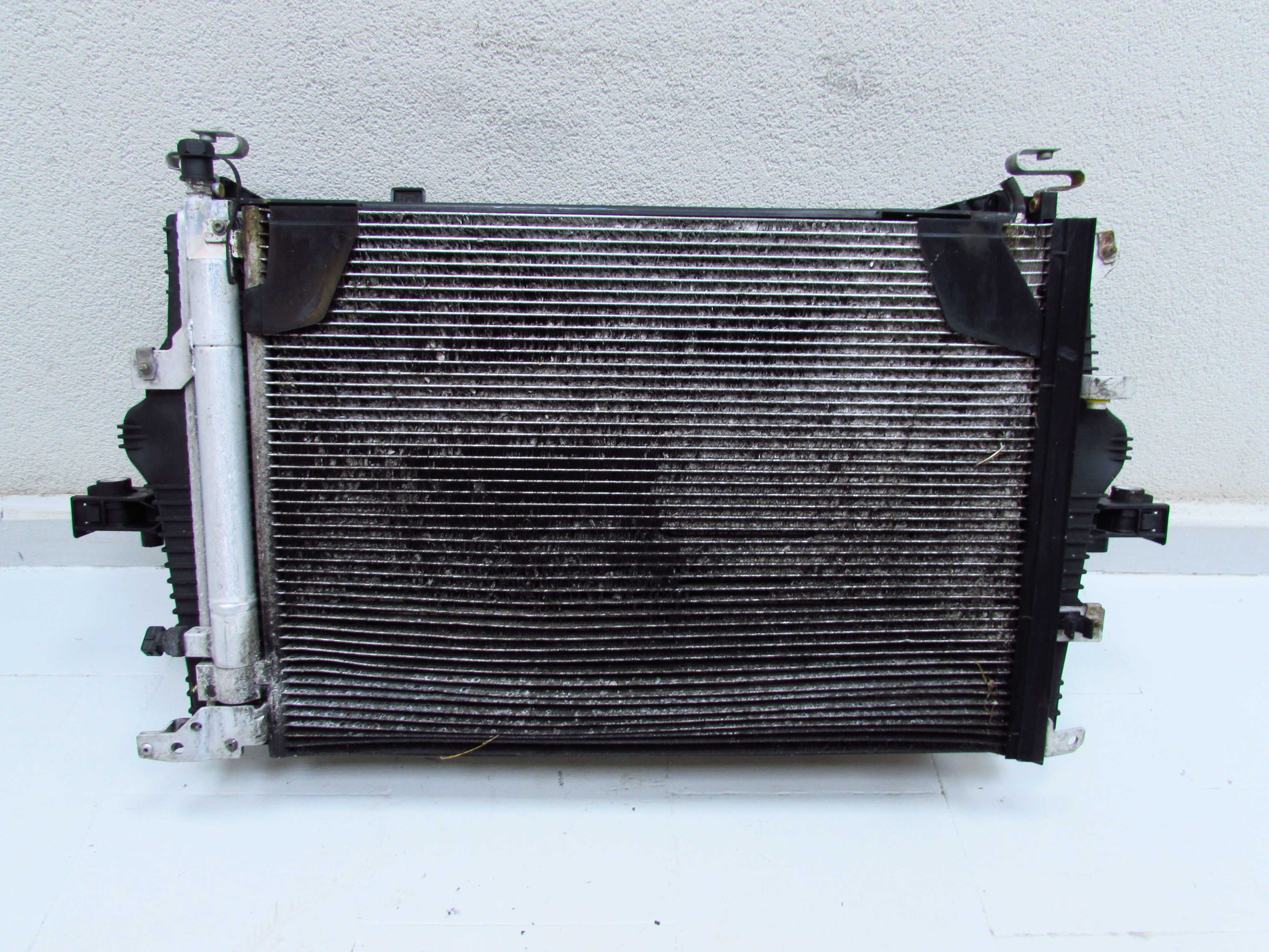 VOLVO S60 V70 XC LIFT 2.4 D5 04-07 CHLODNICE WENTYLATOR MODUL 1137328343 30749760 30792470 VOLVO S60 V70 XC LIFT 2.4 D5 04-07 CHLODNICE WENTYLATOR MODUL 1137328343 30749760 30792470