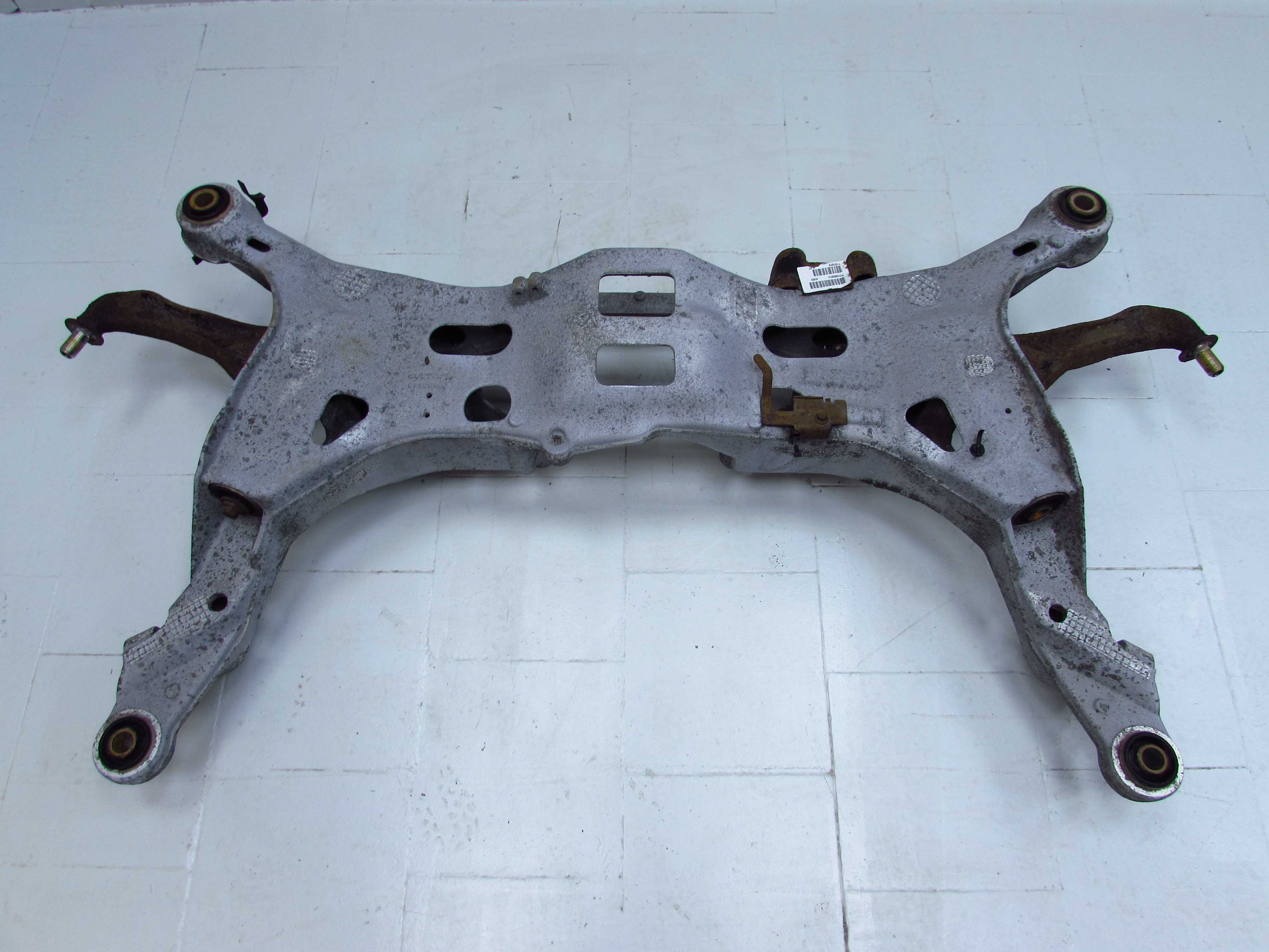 VOLVO V70 XC70 AWD WOZEK BELKA SANKI ZAWIESZENIE TYL 30683440 99-07