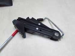 VOLVO V70 XC70 99- ZESTAW LEWAREK PODNOSNIK KLUCZ 8679370