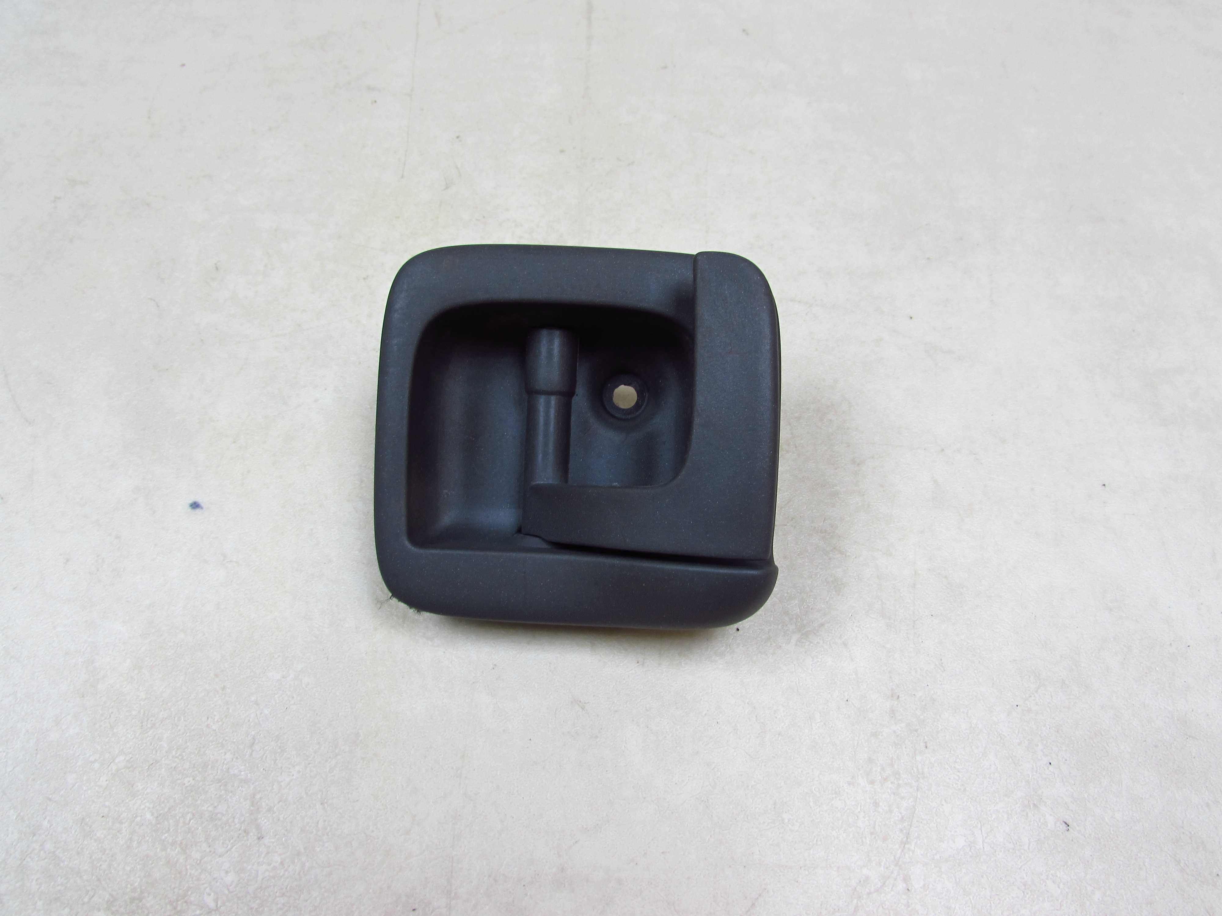 VOLVO S60 V70 XC70 XC90 RACZKA CIEGNO OTWIERANIA MASKI 30799975 PRAWA