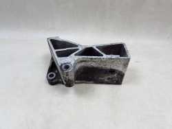 VOLVO S60 V70 S80 XC70 XC90 2.4 D5 LAPA WSPORNIK SKRZYNI BIEGOW 30741577