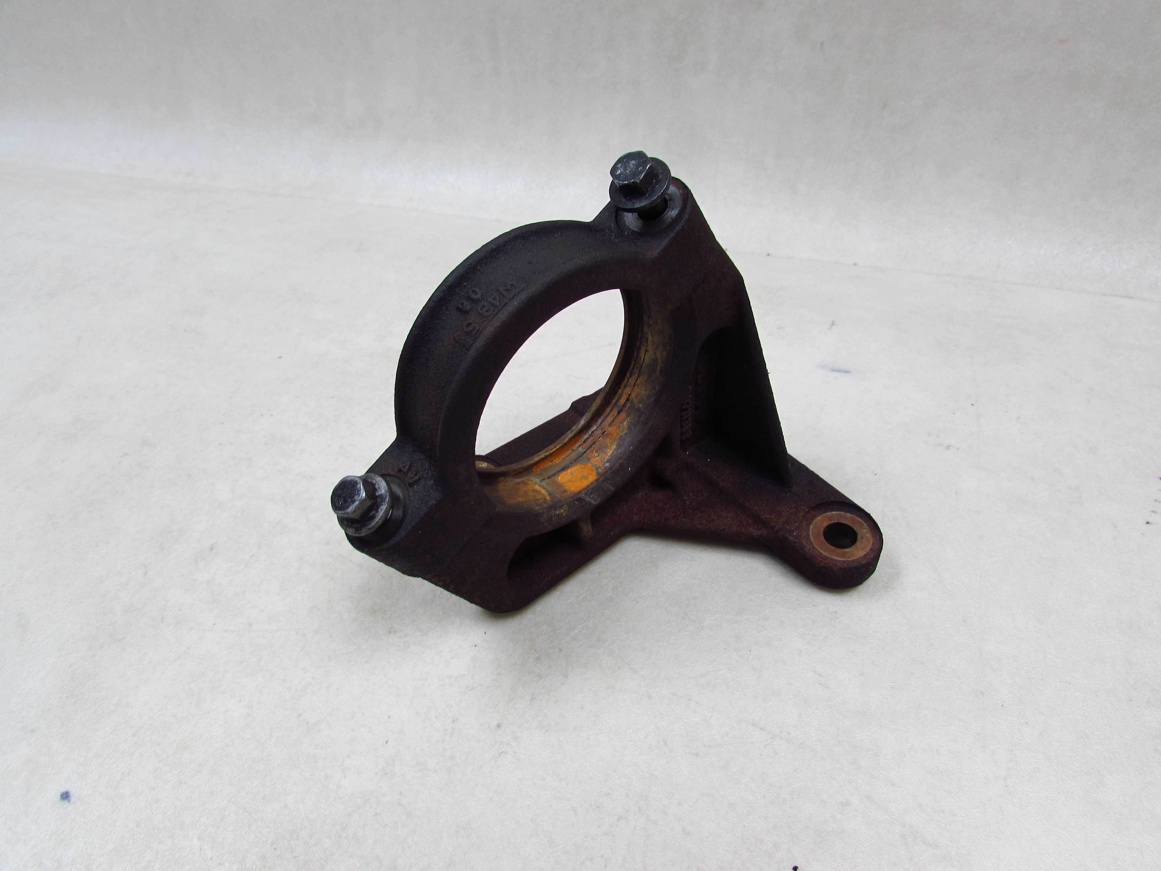 VOLVO S60 V70 C70 XC 04-13 2.4 D5 LAPA PODPORA POLSI 30711363