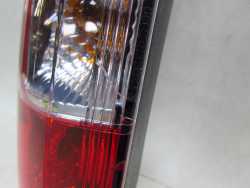 VOLVO V70 XC LIFT LAMPA TYL TYLNA LEWA 04-07