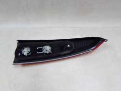 VOLVO V70 XC LIFT LAMPA TYL TYLNA LEWA 04-07