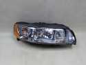 VOLVO S60 V70 XC LIFT 04-10 LAMPA PRZOD PRAWY UK