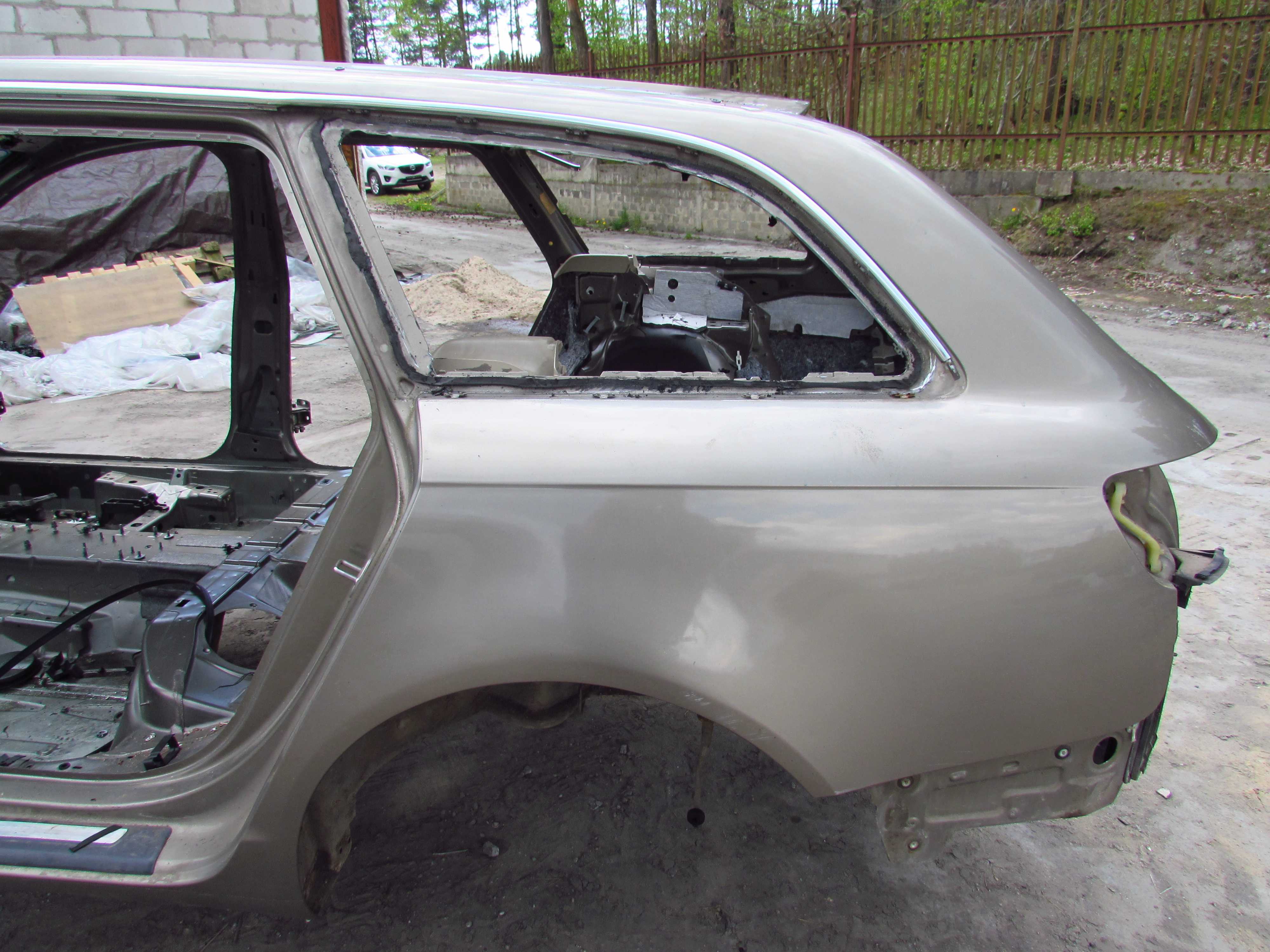 AUDI A6 C6 AVANT KOMBI 04-11 CWIARTKA BLOTNIK TYL CIETY LEWY LY1Q