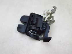 AUDI A6 C6 AVANT KOMBI 04-11 ZAMEK KLAPY BAGAZNIKA TYL 4 PIN