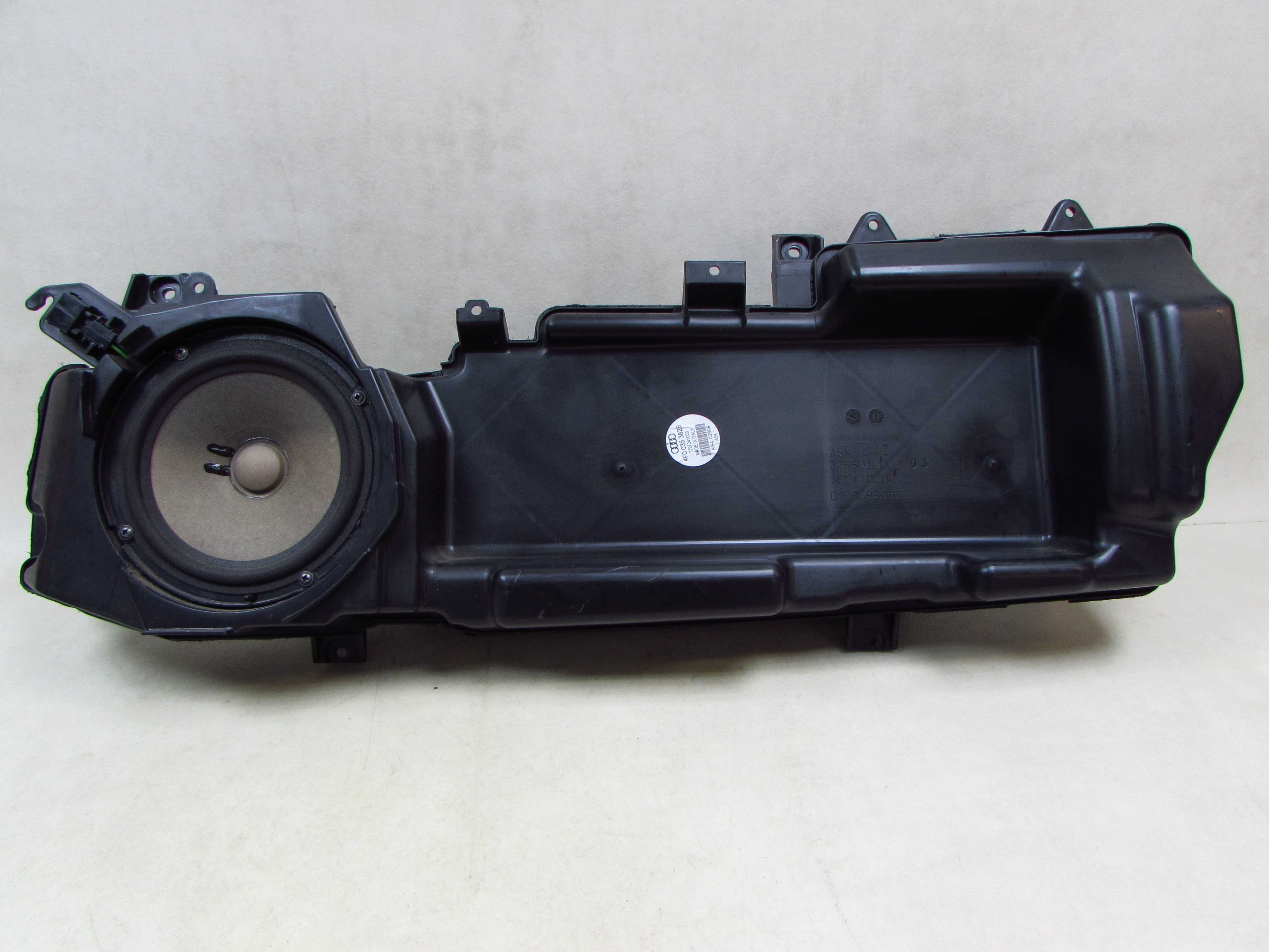 AUDI A6 C6 AVANT KOMBI 04-11   GLOSNIK PRZOD PRAWY 4F0035382B