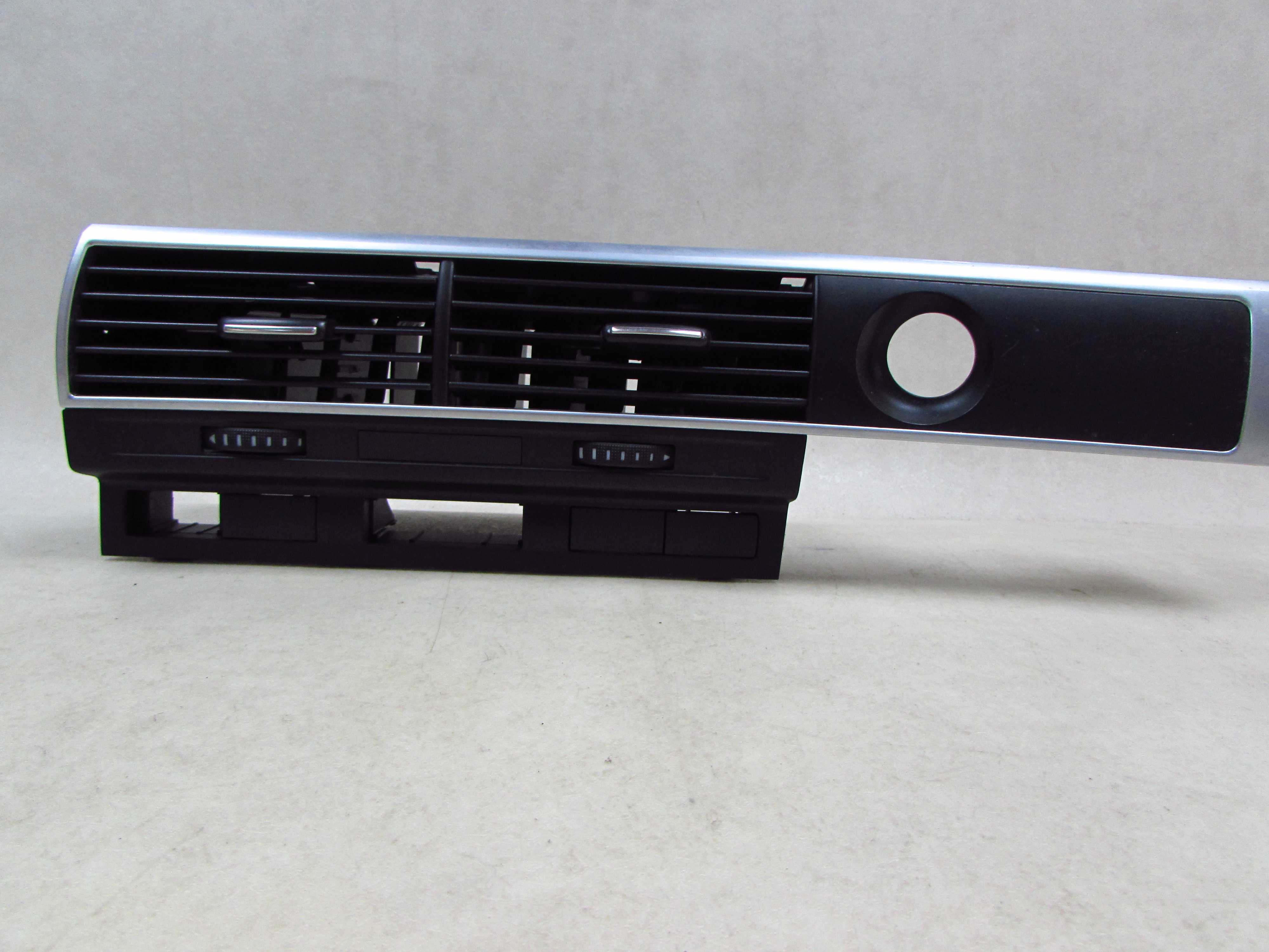 AUDI A6 C6 LIFT 08-11 KRATKA NAWIEWU ŚRODKOWA 4F2820951 UK
