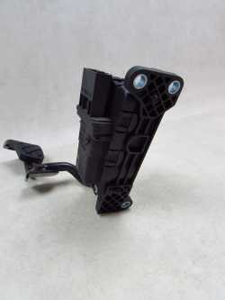 AUDI A6 C6 2.7 TDI 04-11 POTENCJOMETR GAZU 4F2721523