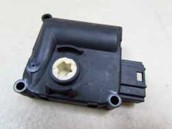 AUDI A6 C6 04-11 SILNICZEK STEROWANIA NAWIEWU NAGRZEWNICY 4F0820511 0132801359