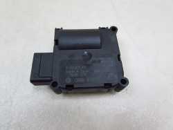 AUDI A6 C6 04-11 SILNICZEK STEROWANIA NAWIEWU NAGRZEWNICY 4F0820511B 0132801369