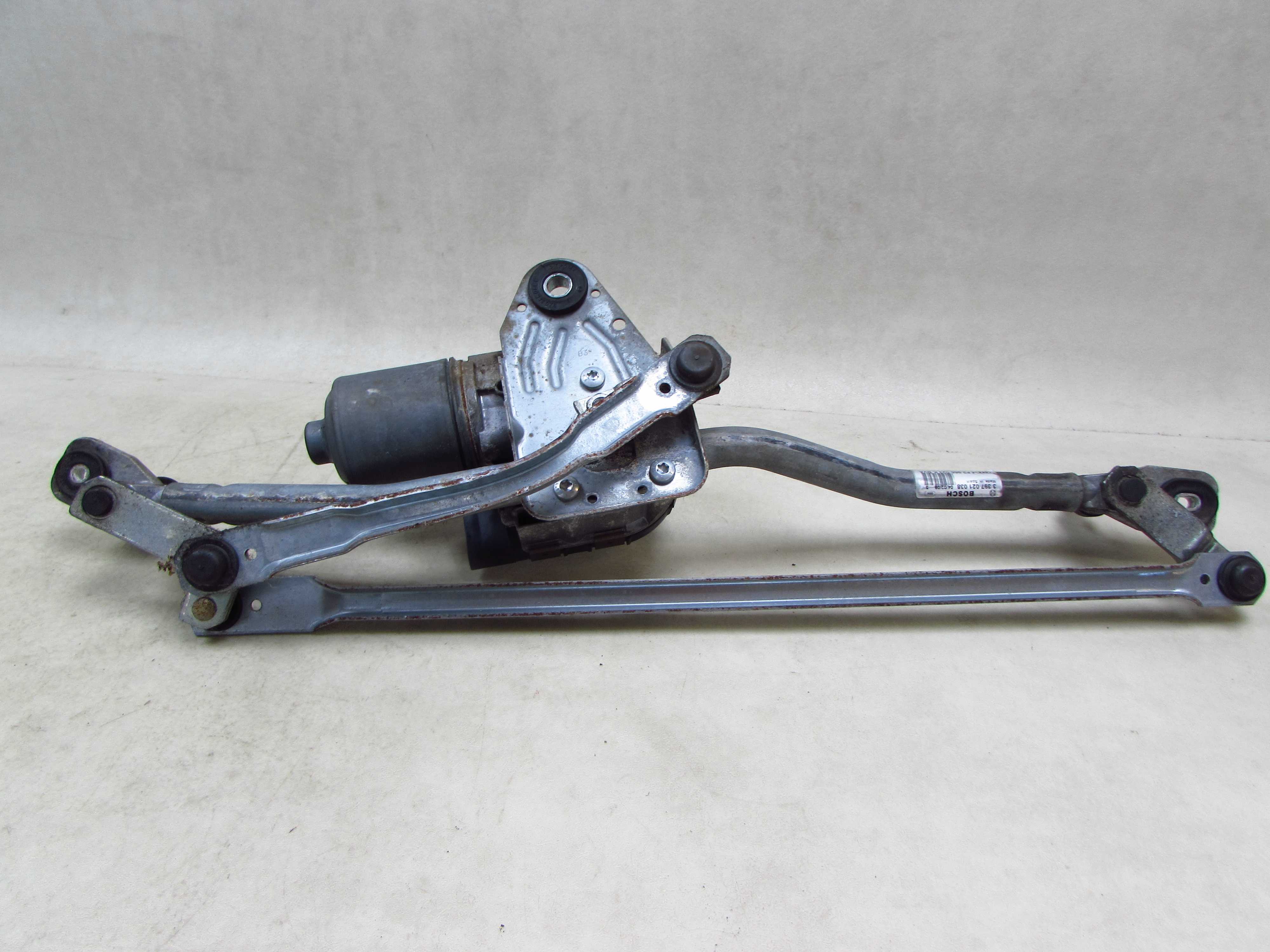 AUDI A6 C6 04-11 SILNIK MECHANIZM WYCIERACZEK PRZOD 4F2955119C 3397021038