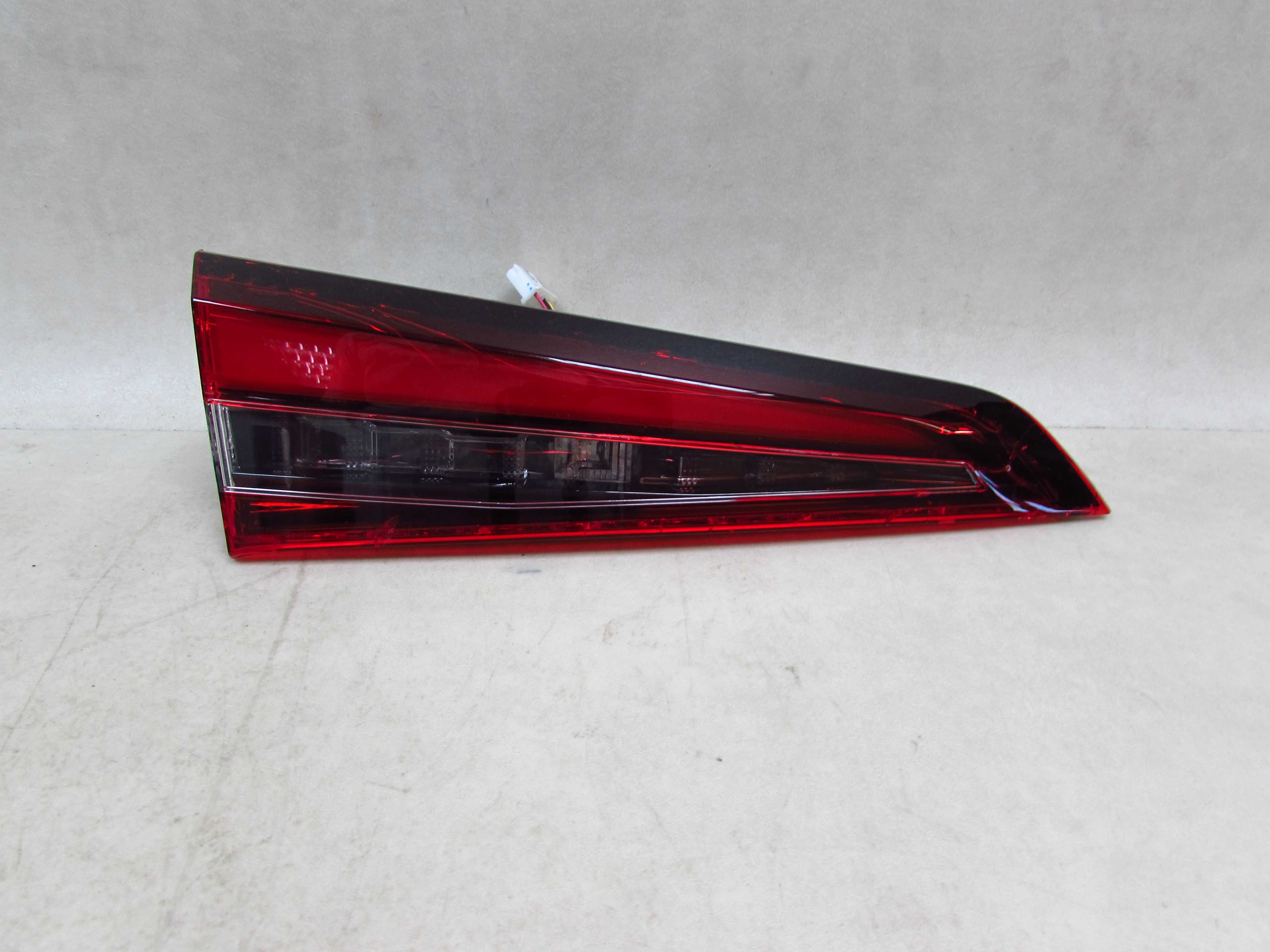 TOYOTA COROLLA E21 XII KOMBI LAMPA TYL PRAWA KLAPY LED EUROPA 19-23
