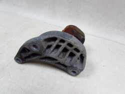AUDI A6 C6 2.7 TDI 04-11 LAPA WSPORNIK SILNIKA 4F0199343M
