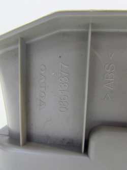 VOLVO C70 06-13 SCHOWEK NA NARTY 08613377