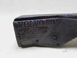 VOLVO V50 S40 04-12 OSLONA BLOTNIKA WYGLUSZENIE PRAWE 8663732