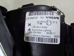 VOLVO C70 II LIFT 10-13 LAMPA REFLEKTOR PRZOD PRAWA XENON 31299757 130732926901