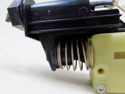 VOLVO C70 II LIFT 06-13 SILOWNIK KLAPKI WLEWU PALIWA 8611387