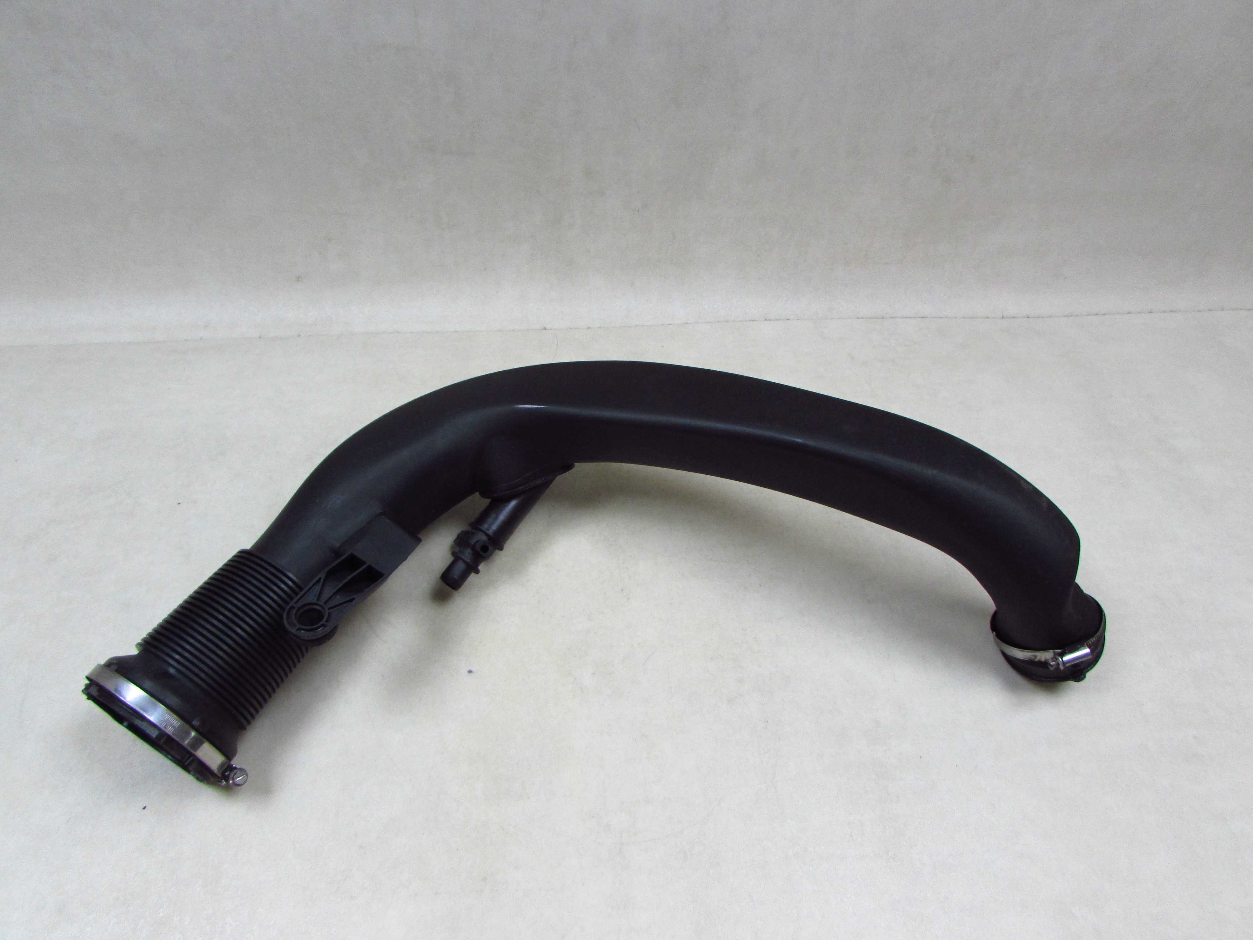 VOLVO C30 S40 V50 C70 LIFT 2.0 D4 RURA PRZEWOD POWIETRZA INTERCOOLERA 31293720
