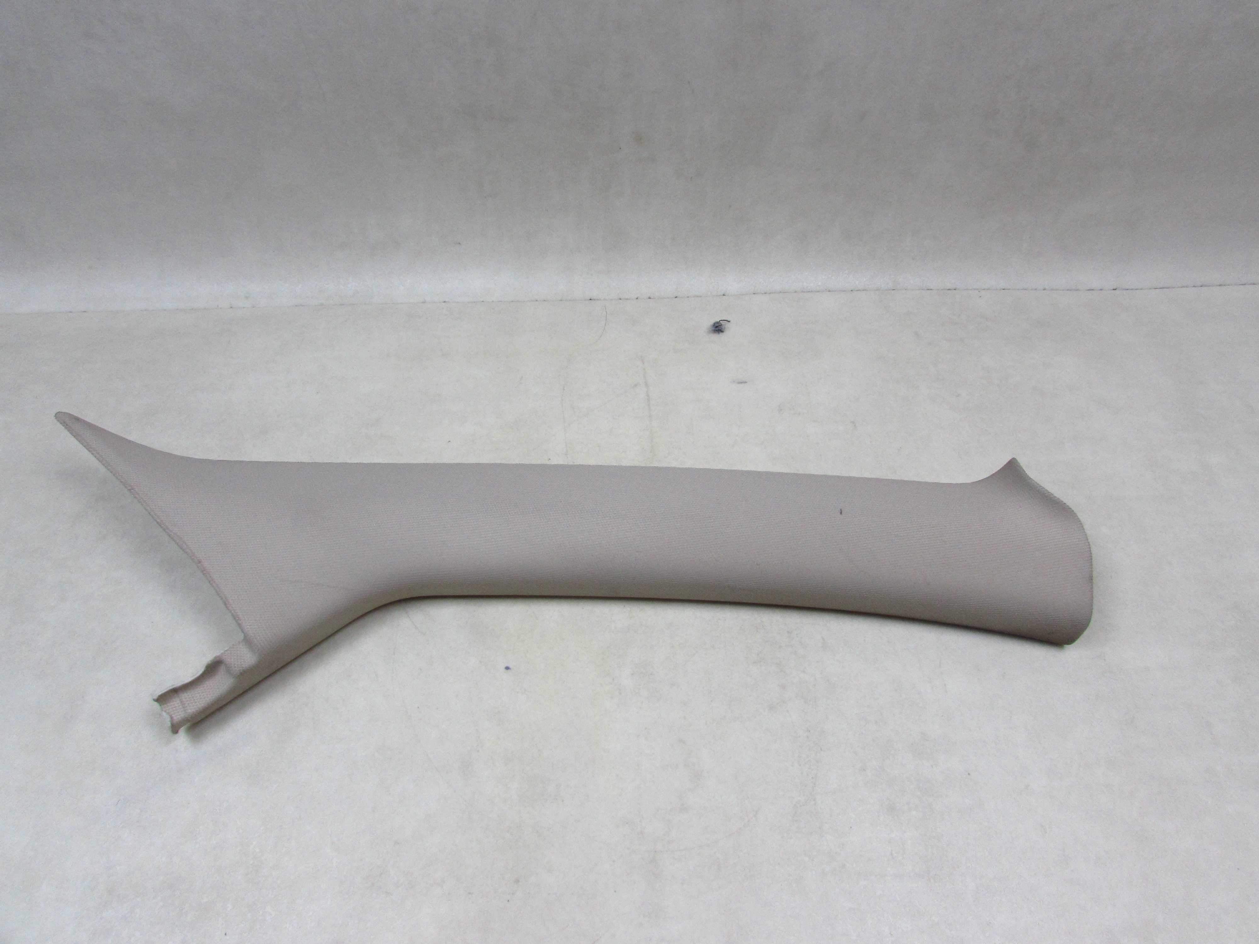 AUDI A6 C6 04-11 OSLONA POSZYCIE SLUPKA A PRAWA 4F0867234