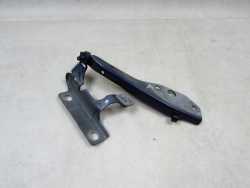 VOLVO C30 C70 S40 V50 04-13 ZAWIAS MASKI SILNIKA PRAWY 498-26