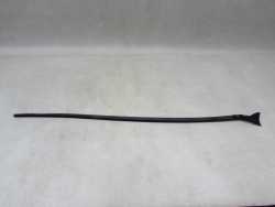 VOLVO C70 II 06-13 USZCZELKA LISTWA SZYBY CZOLOWEJ LEWA 31256496