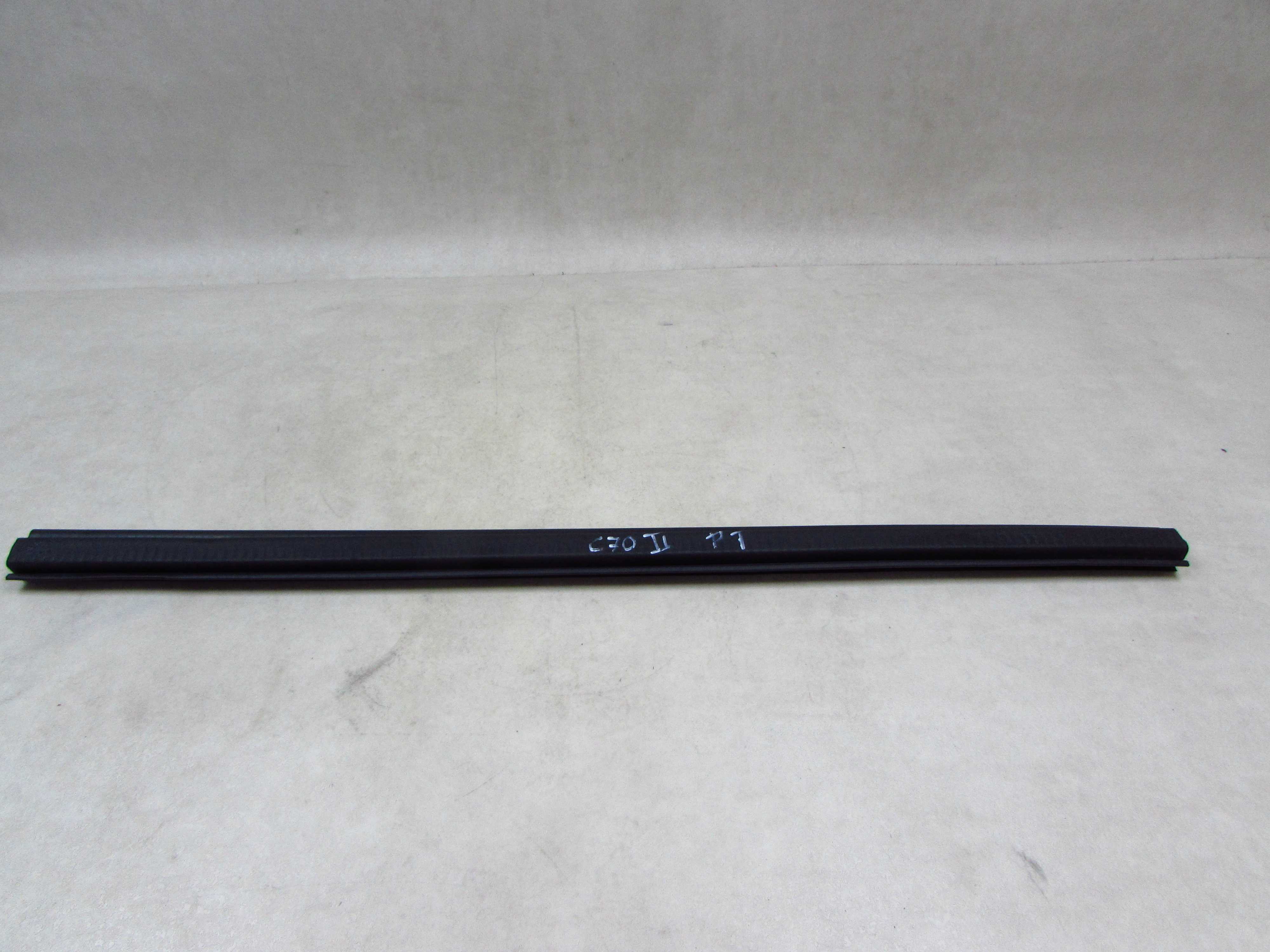 VOLVO C70 II LIFT 06-13 USZCZELKA LISTWA ZGARNIAJACA SZYBY TYL PRAWA LEWA 30713833