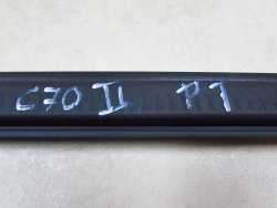 VOLVO C70 II LIFT 06-13 USZCZELKA LISTWA ZGARNIAJACA SZYBY TYL PRAWA