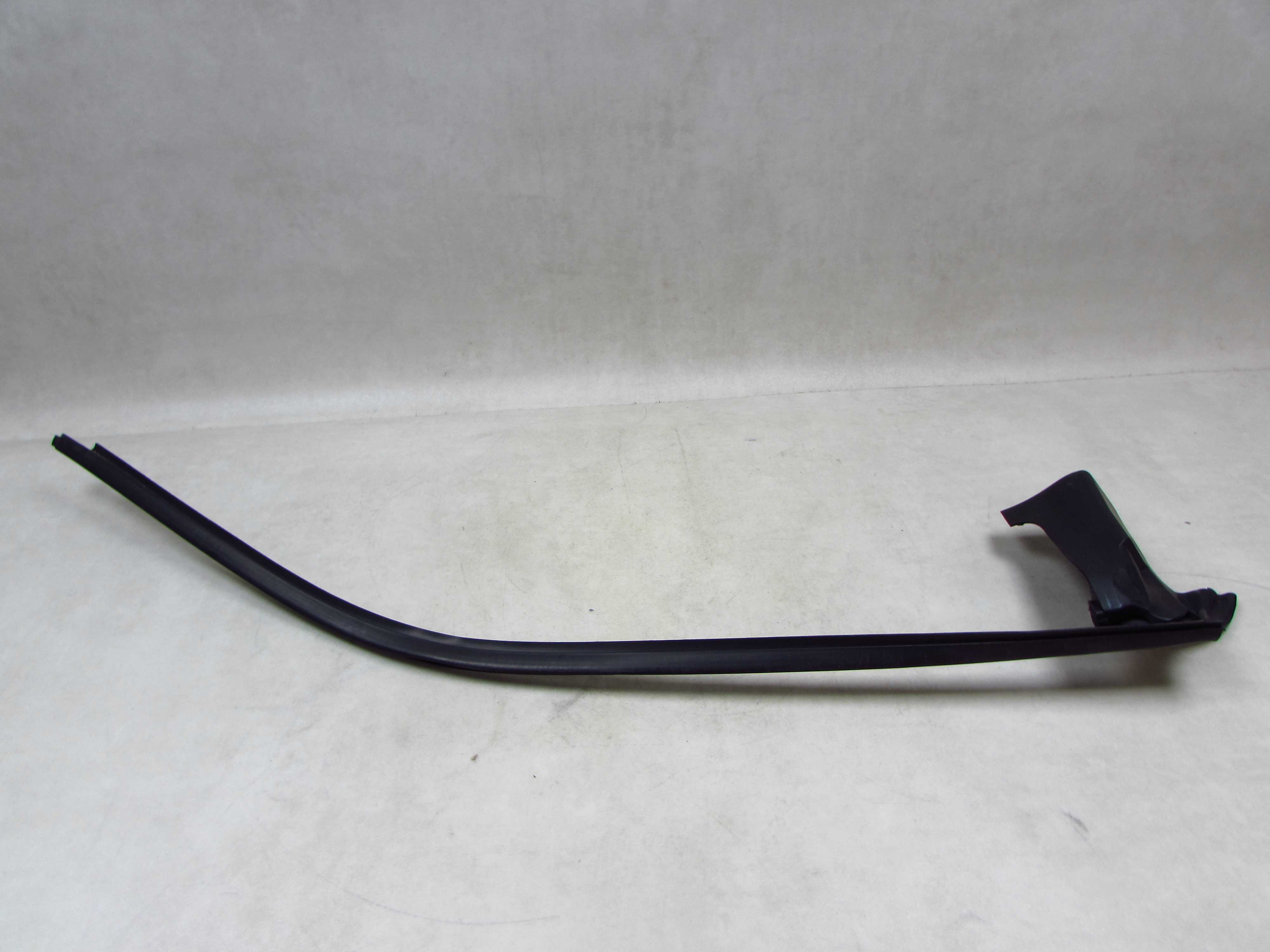 VOLVO C70 06-13 USZCZELKA DRZWI LEWA 31256622