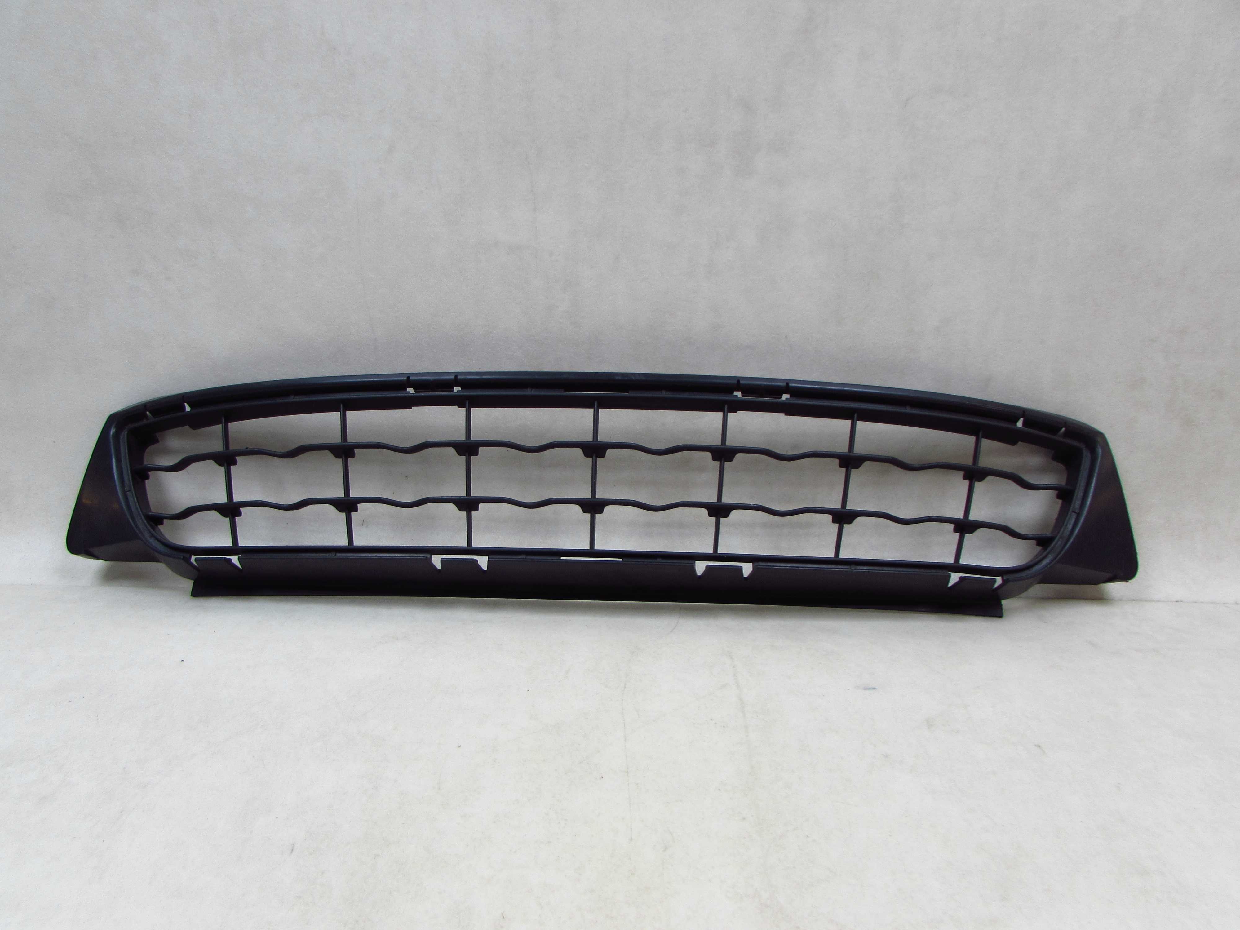VOLVO C70 II LIFT 10-13 KRATKA ATRAPA ZDERZAKA SRODKOWA 31214849