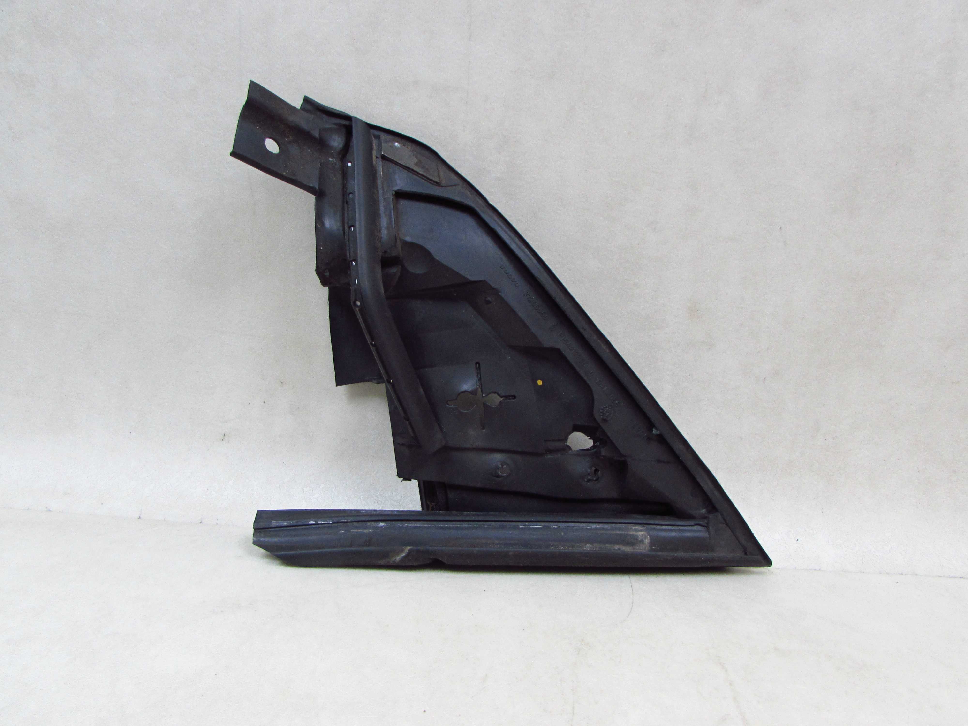 VOLVO C70 II 06-13 USZCZELKA DRZWI LUSTERKA LEWA 31256558