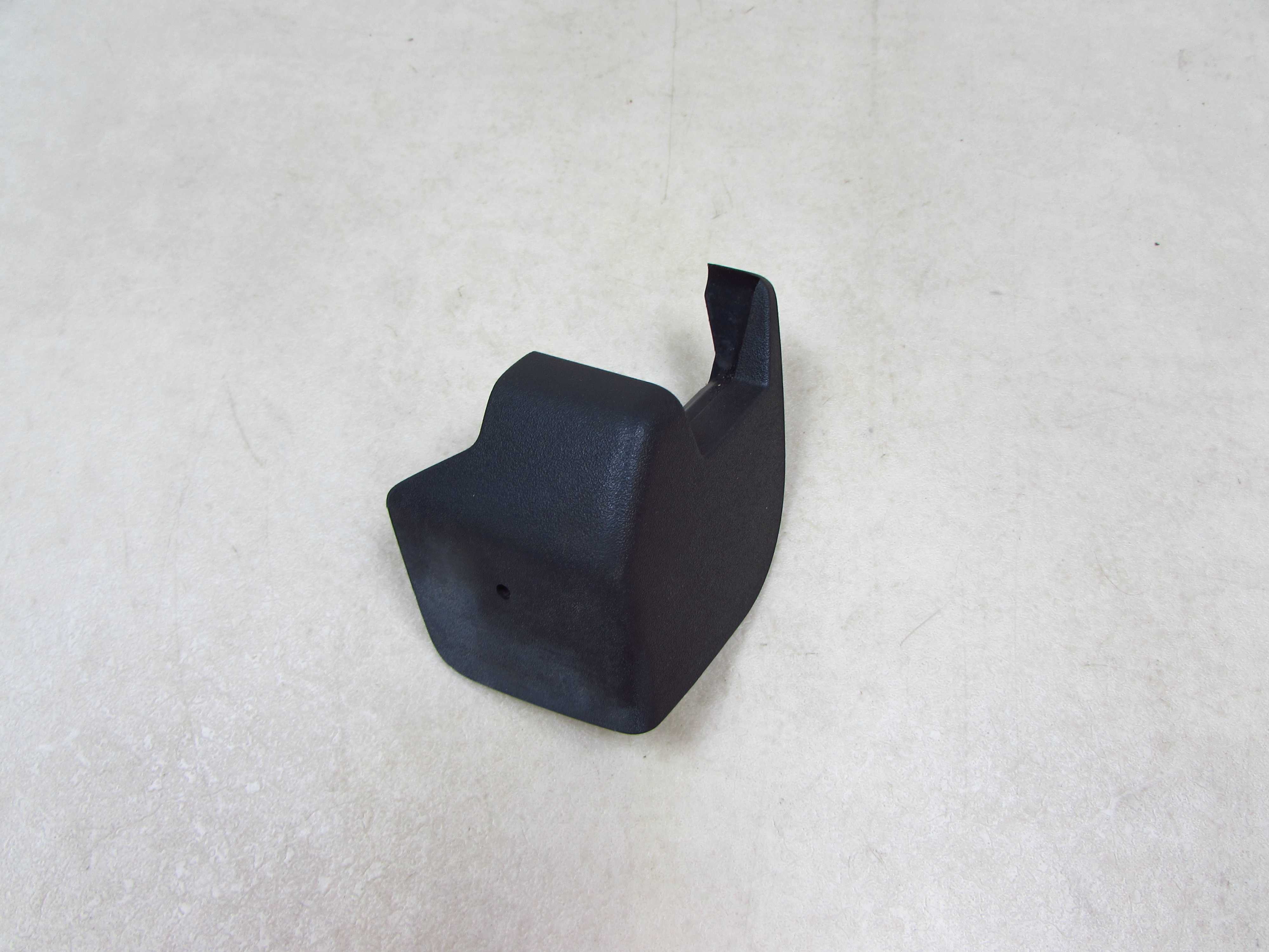 VOLVO C70 06-13 OSLONA ZASLEPKA SRUB FOTELA SIEDZENIA 08639591