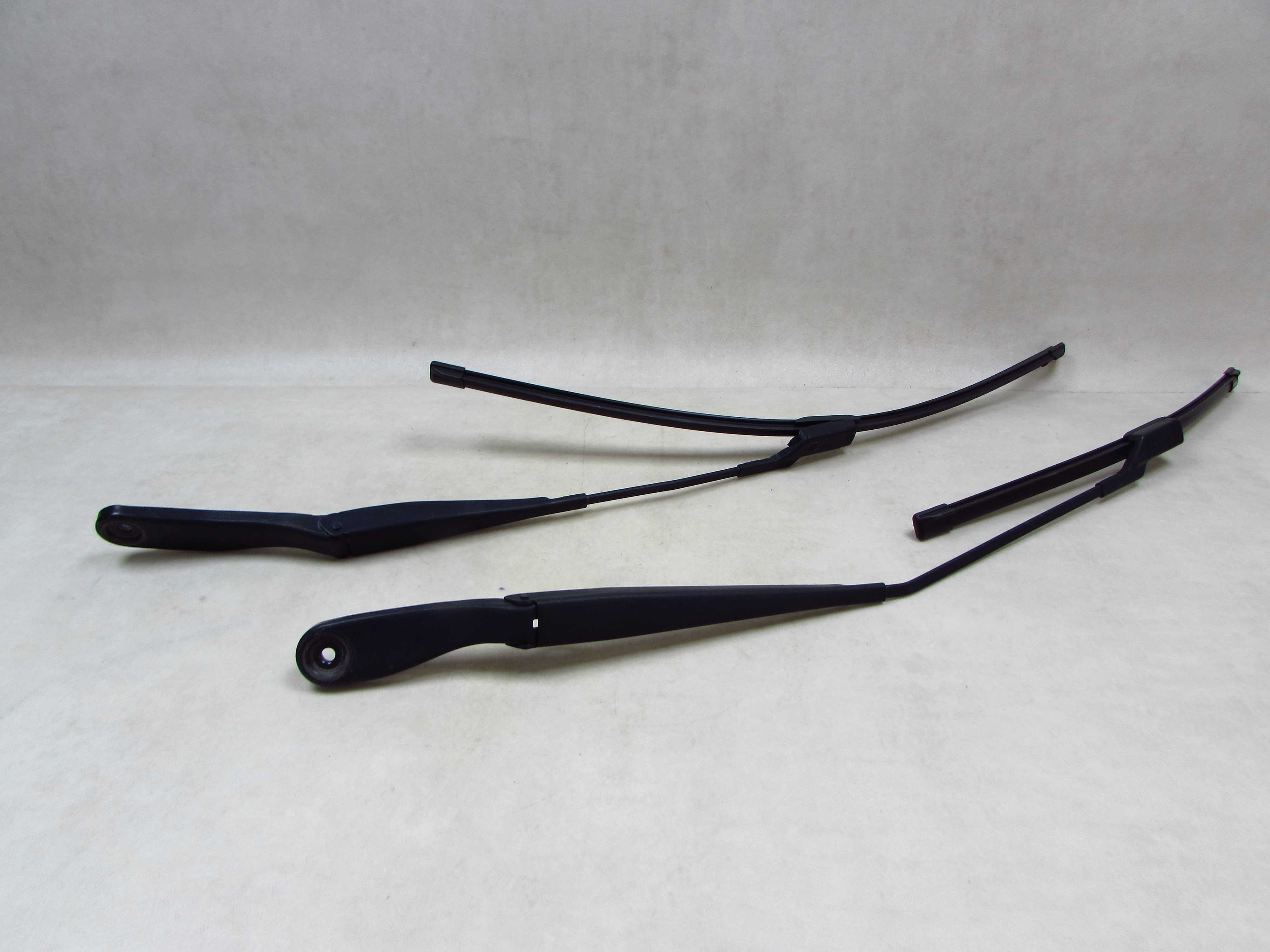 VOLVO C30 S40 V50 C70 RAMIONA WYCIERACZEK WYCIERACZKI 31253998 31276001 ANGLIK UK 04-13
