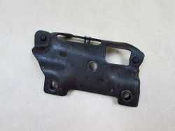 VOLVO C70 II 06-13 UCHWYT MOCOWANIE ZAWIASOW DACHU LEWY 31256995