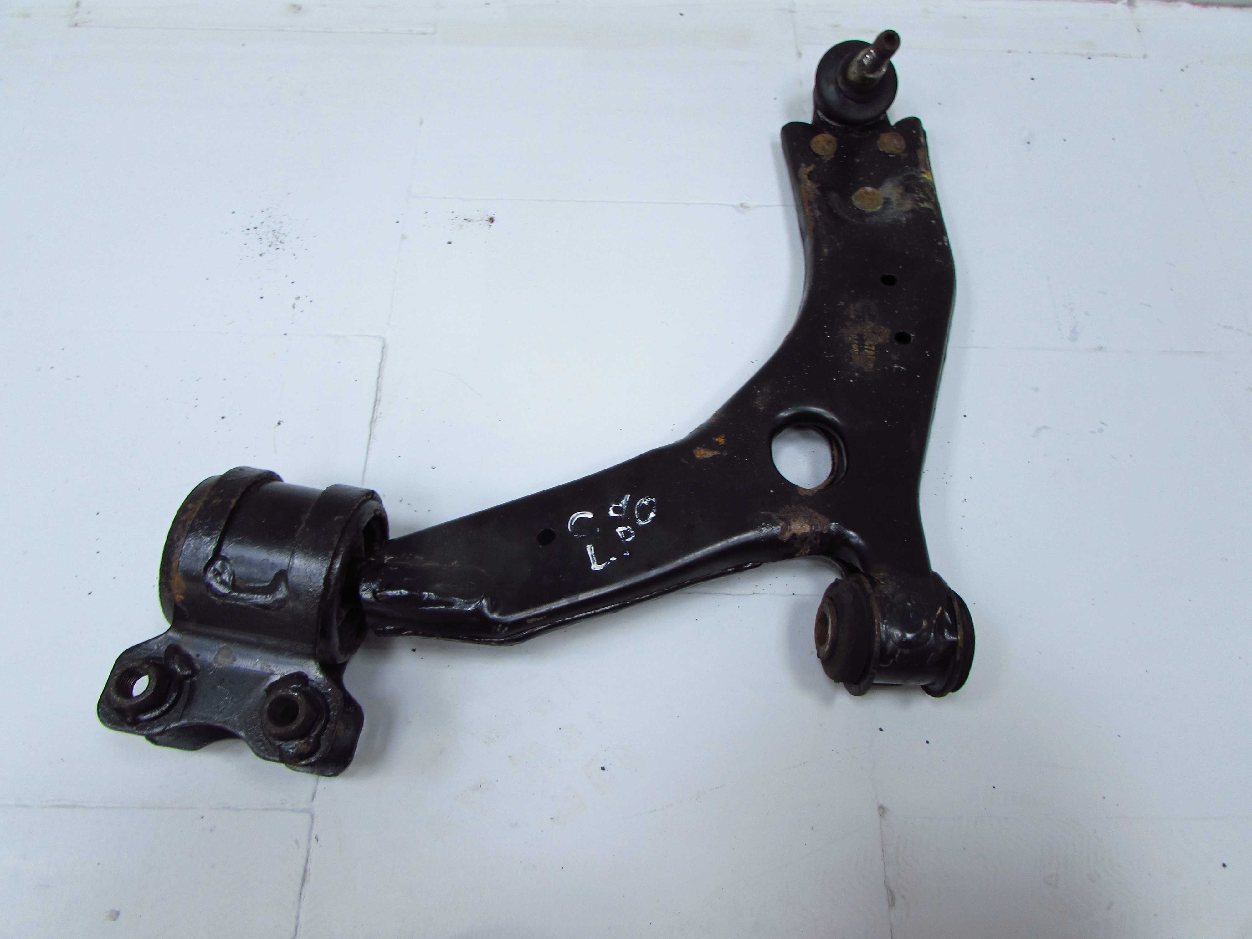 VOLVO C30 S40 V50 C70 II 04-13 WAHACZ PRZOD LEWY