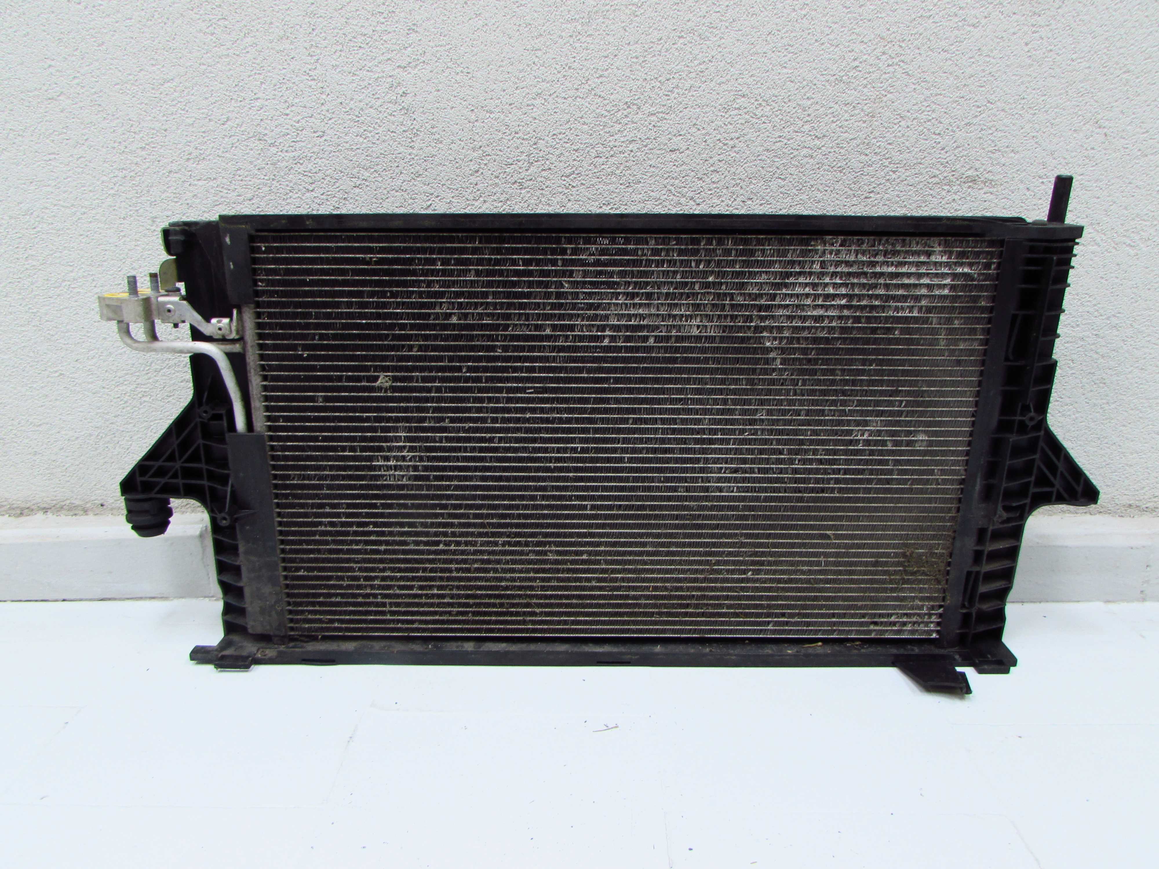 VOLVO C30 S40 V50 C70 II LIFT 2.0 D4 CHLODNICA WODY KLIMATYZACJI 3M51-8005-DB